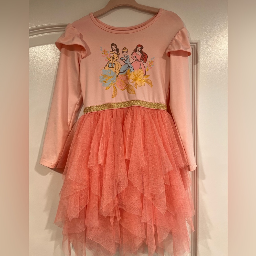 Like new! Girls princess sparkly dress!